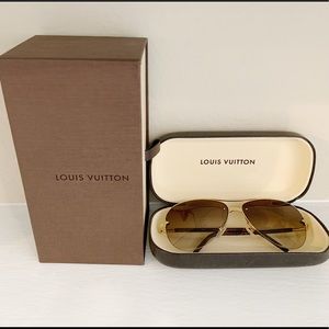 LV Petite Viola Pilot Monogram Sunglasses